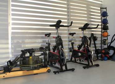 ES Personal Training & Power Plate Studio